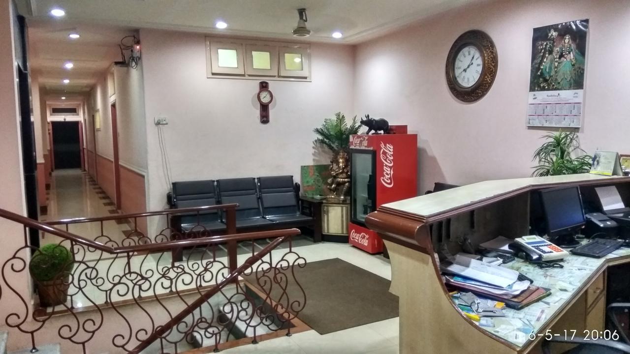 Hotel Varsa Dibrugarh Εξωτερικό φωτογραφία